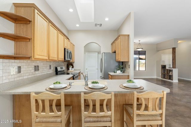 25645 W BLUE SKY Drive, Wittmann, AZ 85361