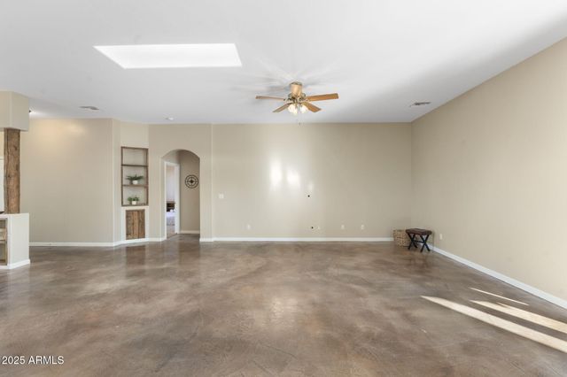 25645 W BLUE SKY Drive, Wittmann, AZ 85361