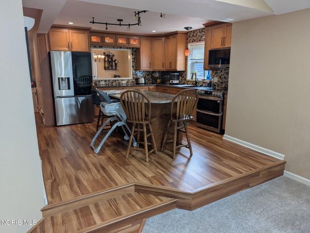 862 Louisiana Avenue, Perrysburg, OH 43551