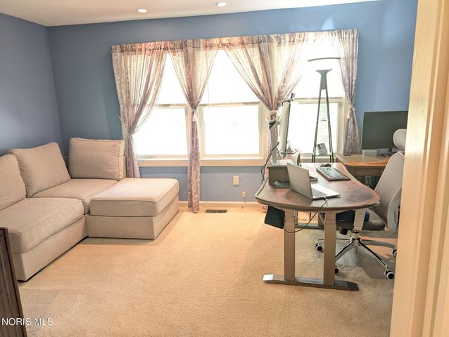 862 Louisiana Avenue, Perrysburg, OH 43551