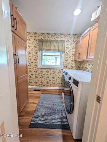 862 Louisiana Avenue, Perrysburg, OH 43551