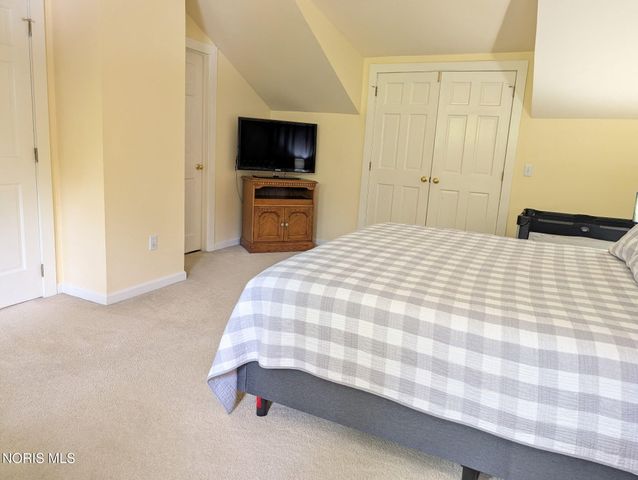 862 Louisiana Avenue, Perrysburg, OH 43551