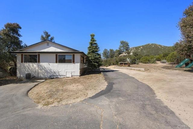 8405 Foothill, Pine Valley, CA 91962