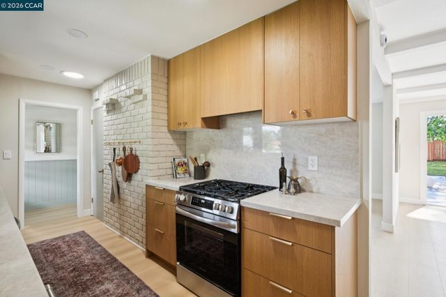 457 Nora Court, Walnut Creek, CA 94597