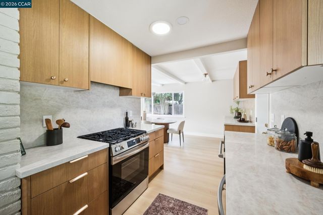 457 Nora Court, Walnut Creek, CA 94597