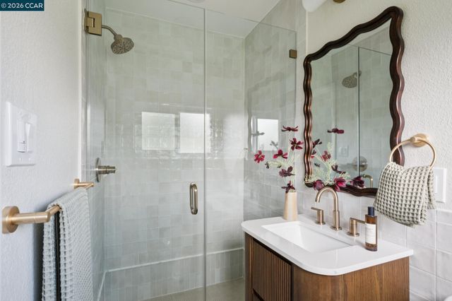 457 Nora Court, Walnut Creek, CA 94597