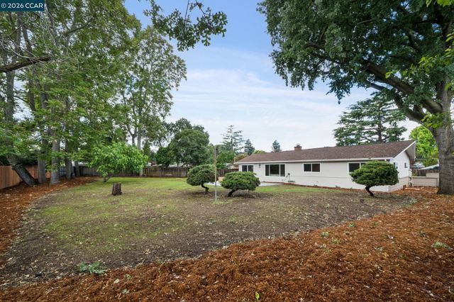 457 Nora Court, Walnut Creek, CA 94597