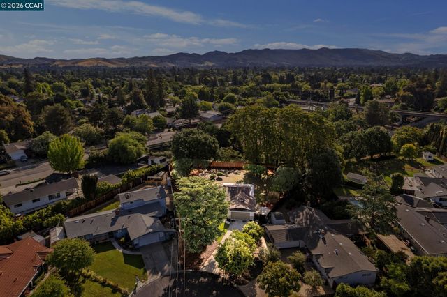 457 Nora Court, Walnut Creek, CA 94597