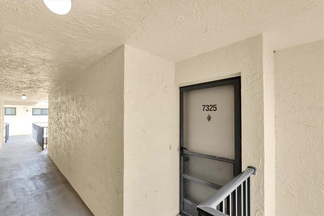 11945 143RD STREET 7325, Largo, FL 33774