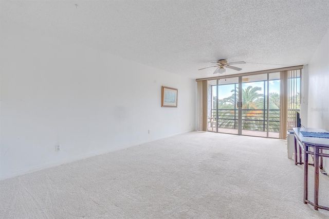 11945 143RD STREET 7325, Largo, FL 33774