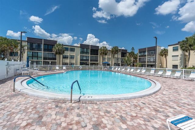 11945 143RD STREET 7325, Largo, FL 33774