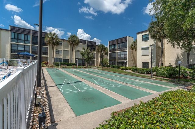 11945 143RD STREET 7325, Largo, FL 33774