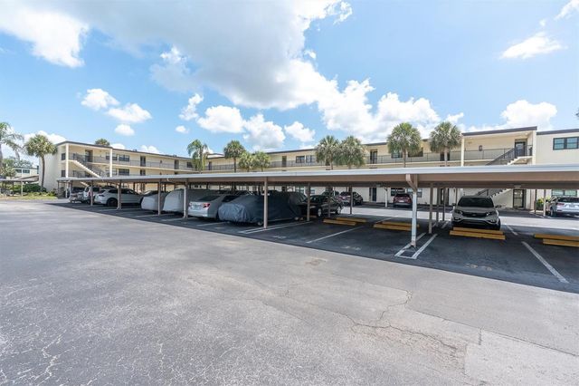 11945 143RD STREET 7325, Largo, FL 33774
