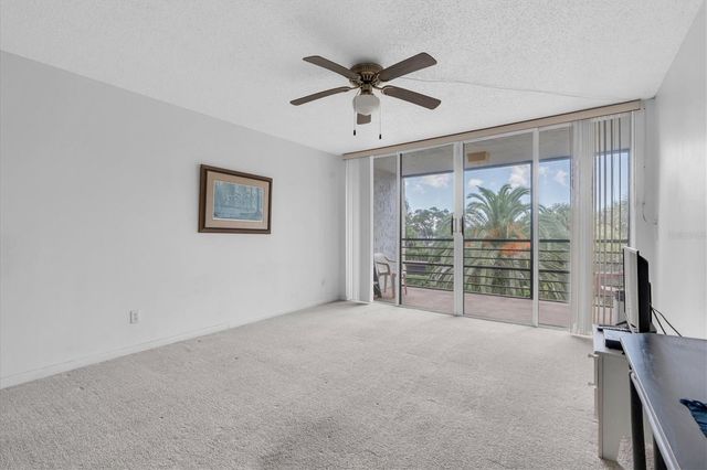 11945 143RD STREET 7325, Largo, FL 33774