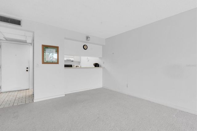 11945 143RD STREET 7325, Largo, FL 33774