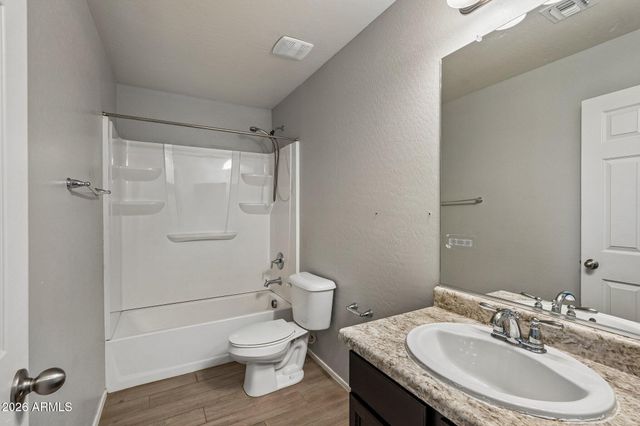 18248 W FOOTHILL Drive, Surprise, AZ 85387