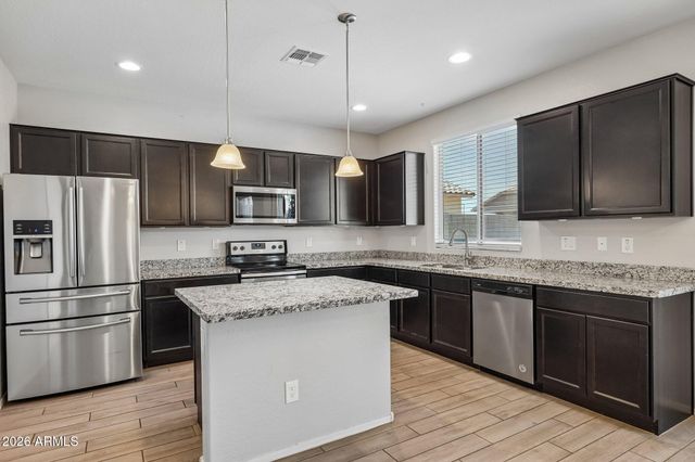 18248 W FOOTHILL Drive, Surprise, AZ 85387