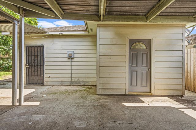 7839 Goode Street B, Houston, TX 77012