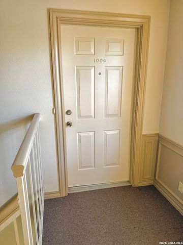 8415 Fredericksburg Rd Apt 1004, San Antonio, TX 78229