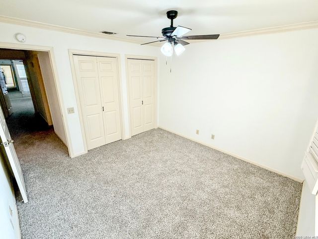 8415 Fredericksburg Rd Apt 1004, San Antonio, TX 78229