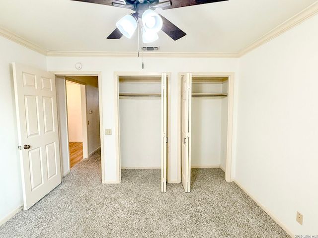 8415 Fredericksburg Rd Apt 1004, San Antonio, TX 78229