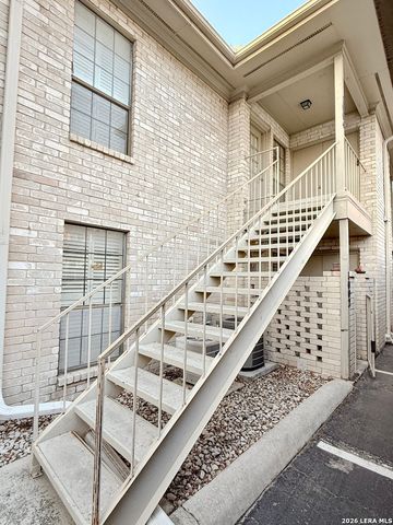 8415 Fredericksburg Rd Apt 1004, San Antonio, TX 78229