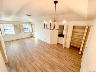 8415 Fredericksburg Rd Apt 1004, San Antonio, TX 78229