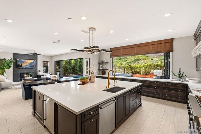 4720 Borden, Carlsbad, CA 92010