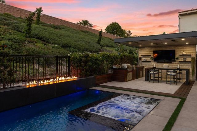4720 Borden, Carlsbad, CA 92010
