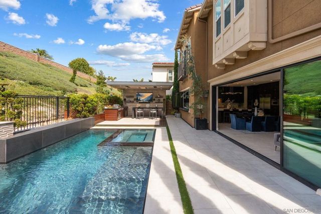 4720 Borden, Carlsbad, CA 92010