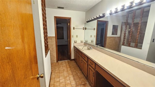 71 DOBSON STREET, Orlando, FL 32805