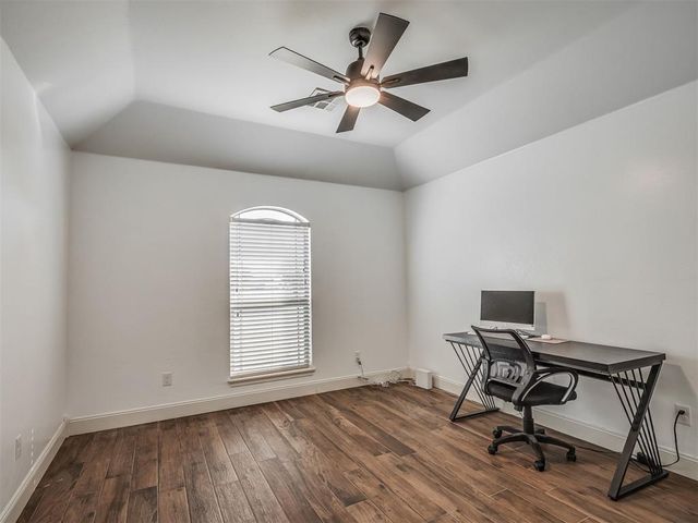 5741 Timberland Xing, Guthrie, OK 73044