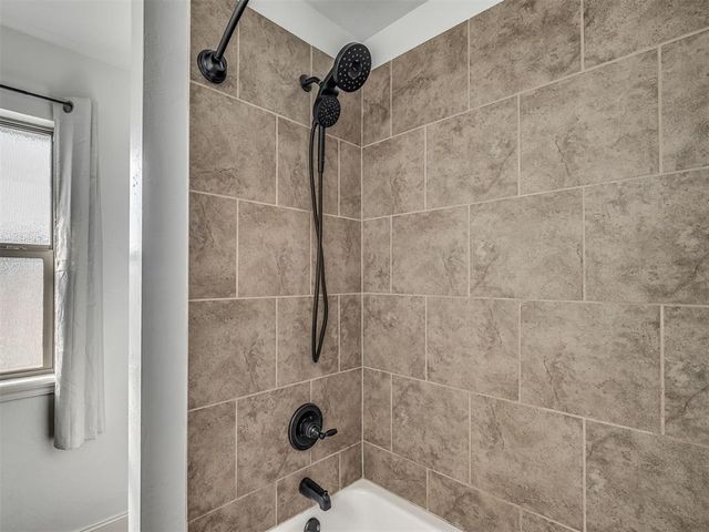 5741 Timberland Xing, Guthrie, OK 73044