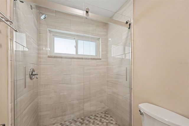 1683 WATERMARK CIRCLE NE, St Petersburg, FL 33702