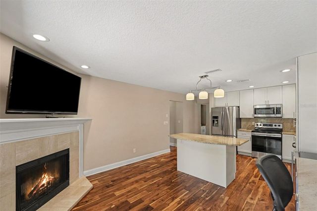 1683 WATERMARK CIRCLE NE, St Petersburg, FL 33702