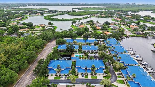 1683 WATERMARK CIRCLE NE, St Petersburg, FL 33702