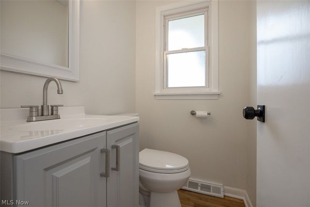 9613 Melody Lane, Brooklyn, OH 44144