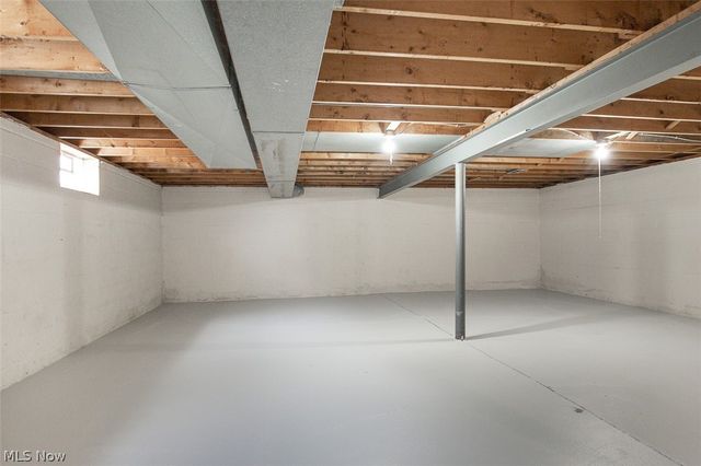 9613 Melody Lane, Brooklyn, OH 44144