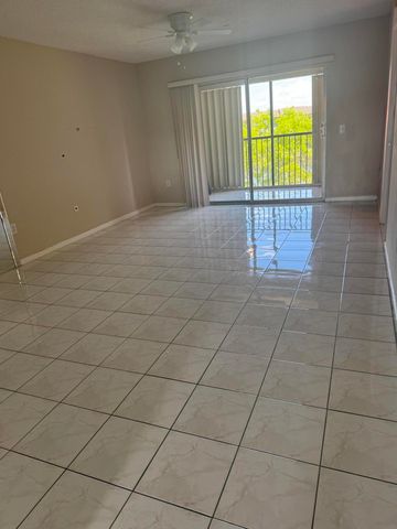 701 SW 141st Avenue 405r, Pembroke Pines, FL 33027