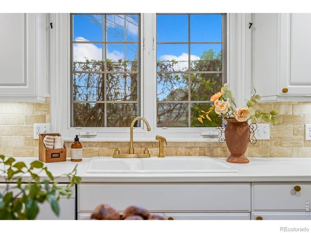 2762 Nottingham Square, Fort Collins, CO 80526