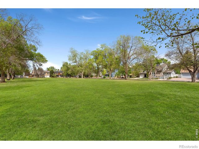 2762 Nottingham Square, Fort Collins, CO 80526