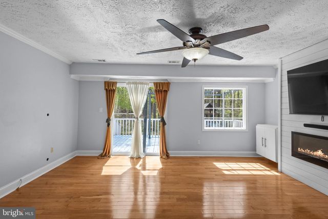 8604 VALLEY DR, Waldorf, MD 20603
