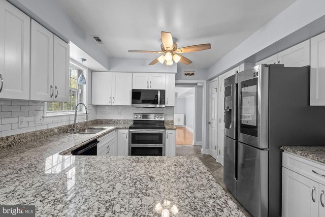 8604 VALLEY DR, Waldorf, MD 20603