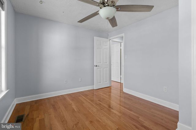 8604 VALLEY DR, Waldorf, MD 20603