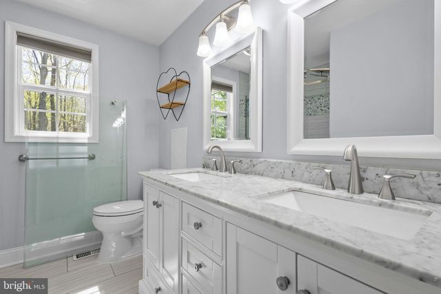 8604 VALLEY DR, Waldorf, MD 20603