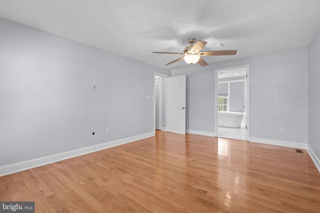 8604 VALLEY DR, Waldorf, MD 20603
