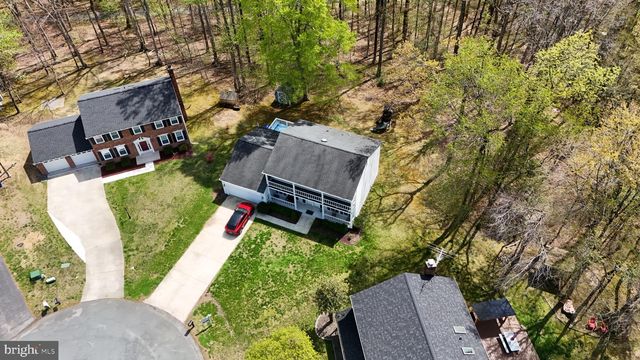 8604 VALLEY DR, Waldorf, MD 20603