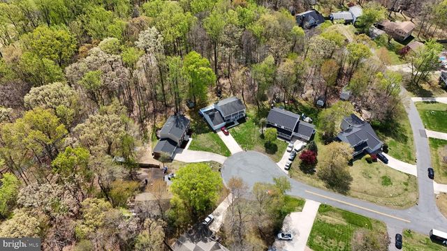 8604 VALLEY DR, Waldorf, MD 20603