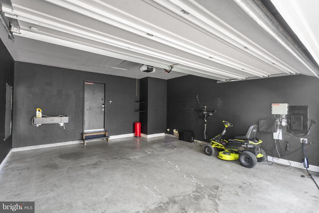 8604 VALLEY DR, Waldorf, MD 20603