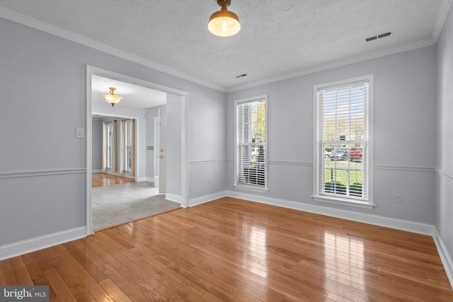 8604 VALLEY DR, Waldorf, MD 20603